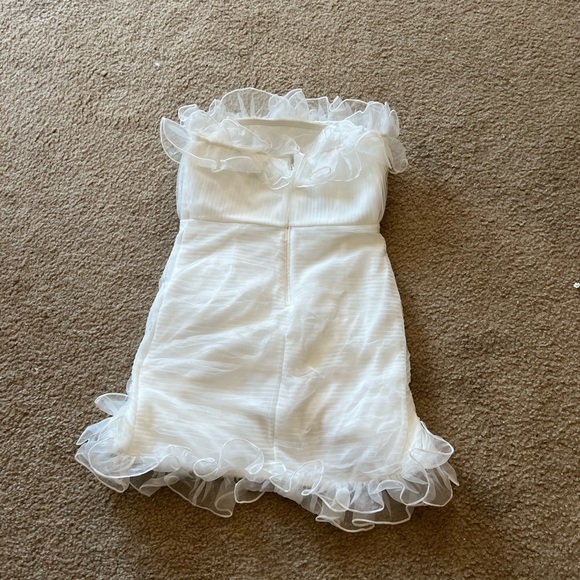 Dress - Picture 6 of 9